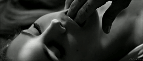 [Image: 25943960.gif]