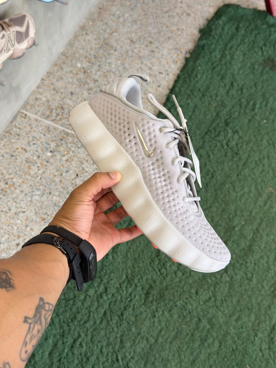 Nike mind 002