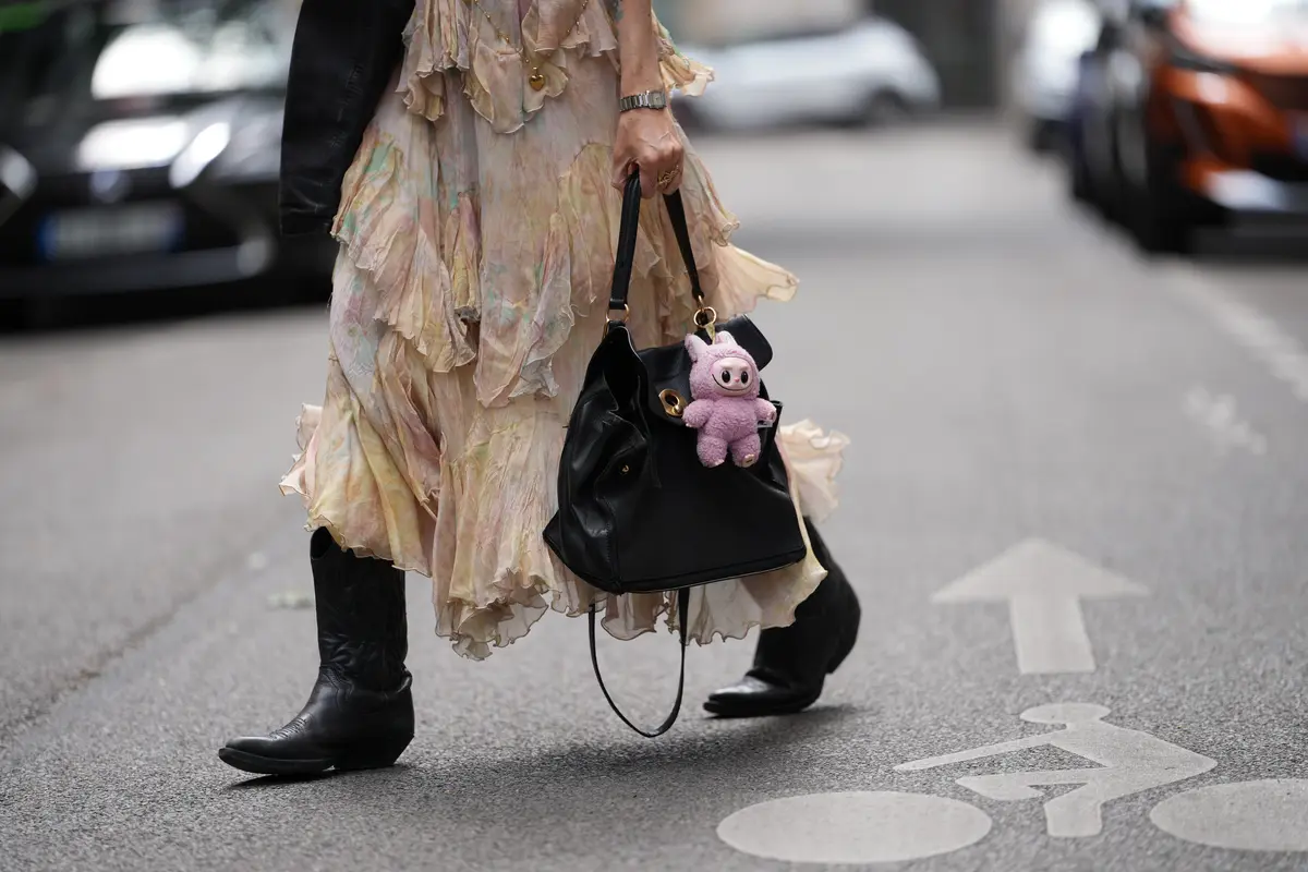Aici este modul în care moda oamenii sunt Stilling Cowboy Boots Vara aceasta