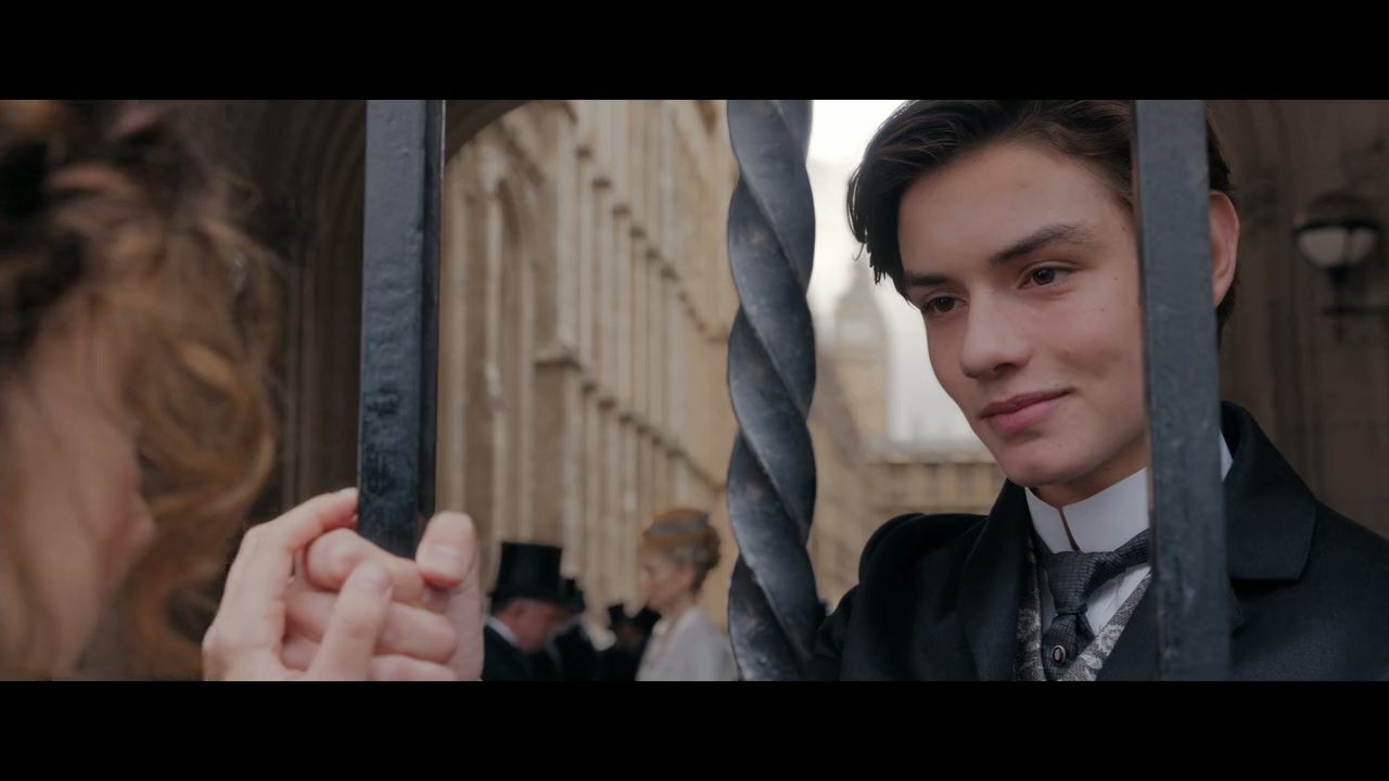 Enola Holmes Screenshot