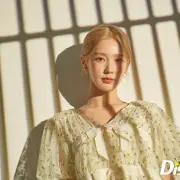 mi yeon g i dle 1329537