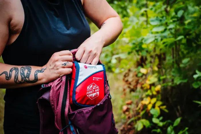 Liniște sufletească la preț mic: Kitul de prim ajutor HART Weekend Outdoor, testat pe teren