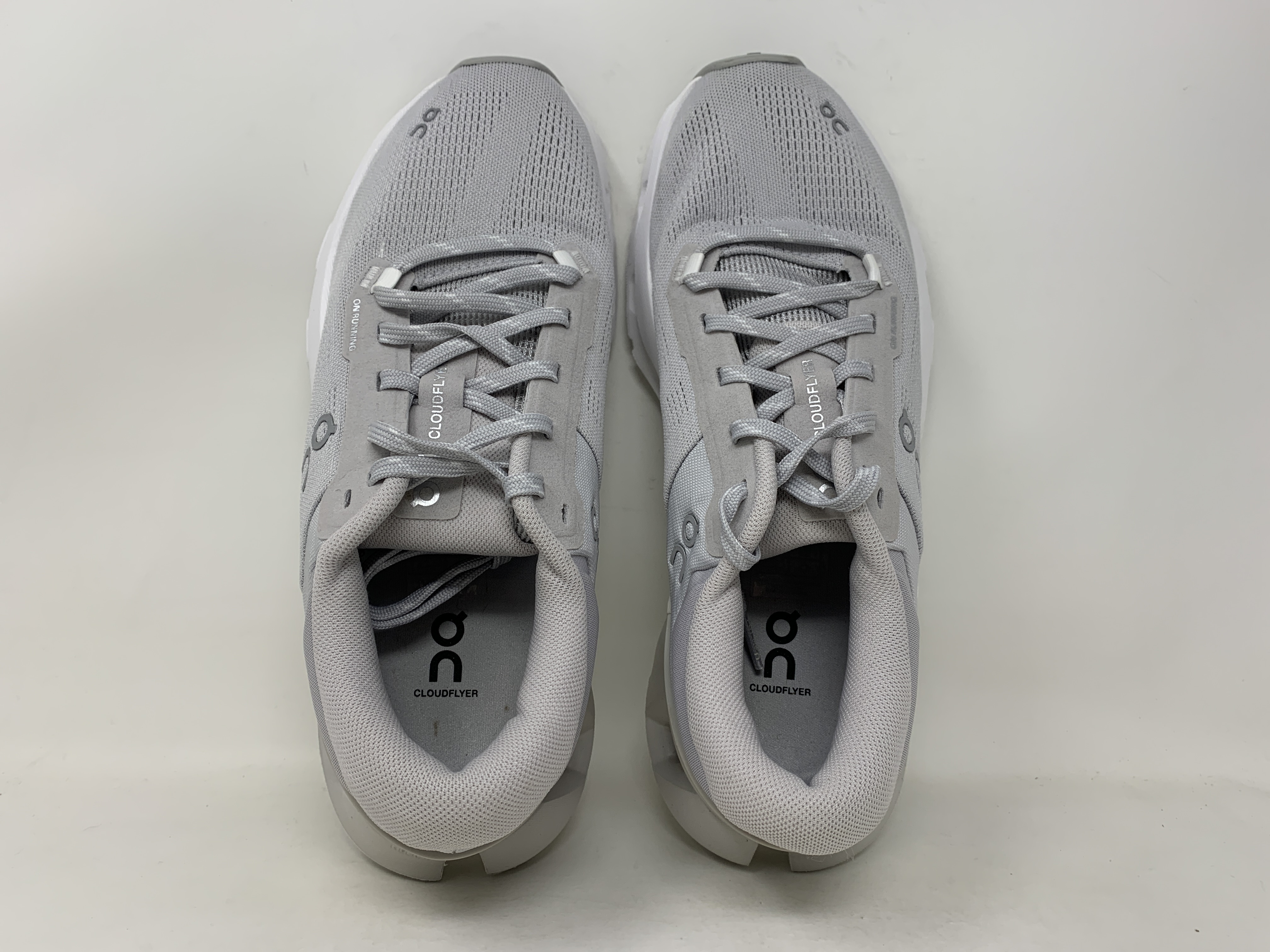 Women's On Cloudflyer 5, Glacier/Wolf, 8 B Medium US 7615537097831