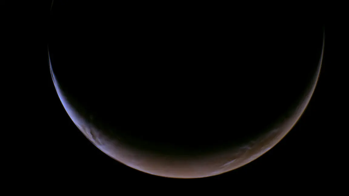 NASA Captures Rare Mars Images