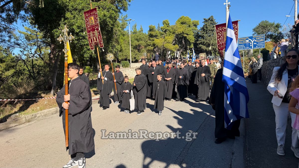 Αγ Λουκας26 073