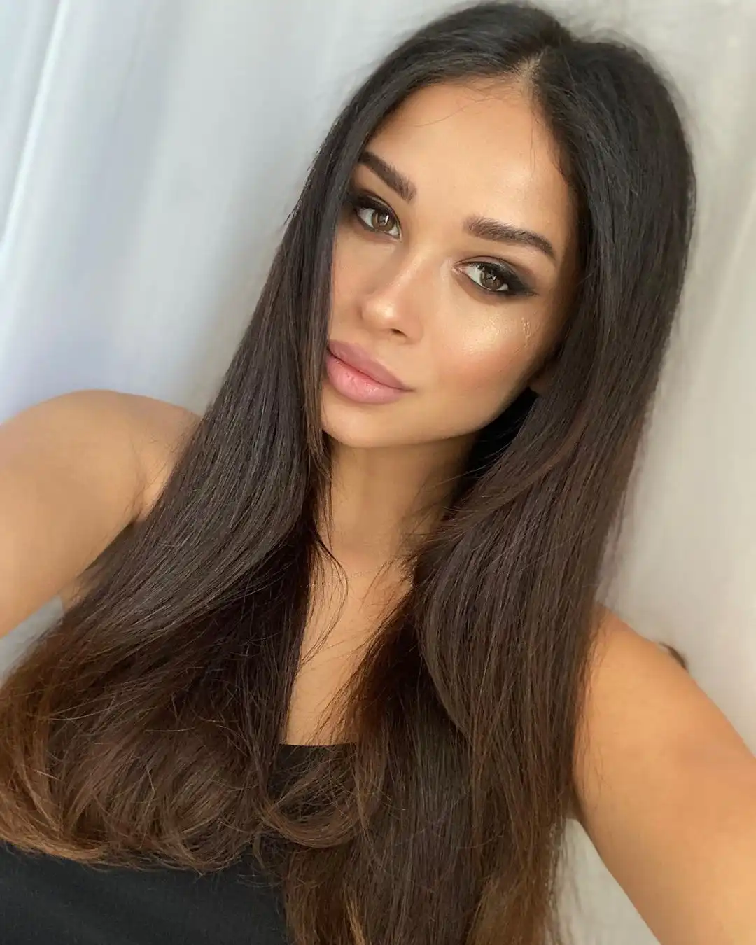Alina Akilova Wallpapers Insta Fit Bio (9)