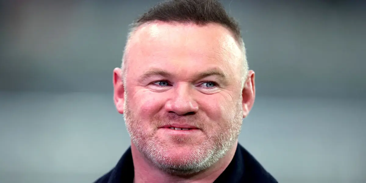Wayne Rooney Criticises Luke Shaw Following Hull City Defeat