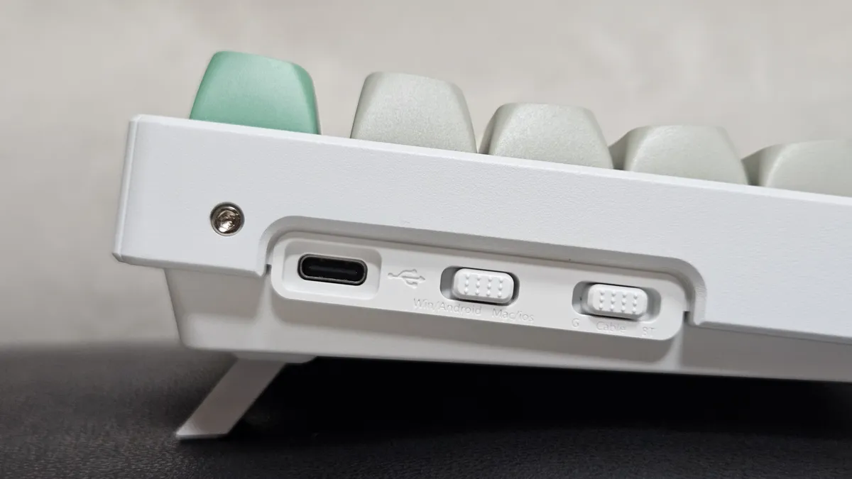 키크론 K8 MAX ALU 유무선 RGB 기계식 텐키리... 2