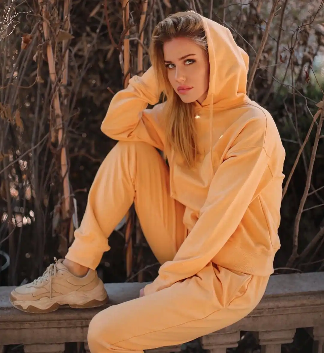 Alina Efimova Wallpapers Insta Fit Bio (4)
