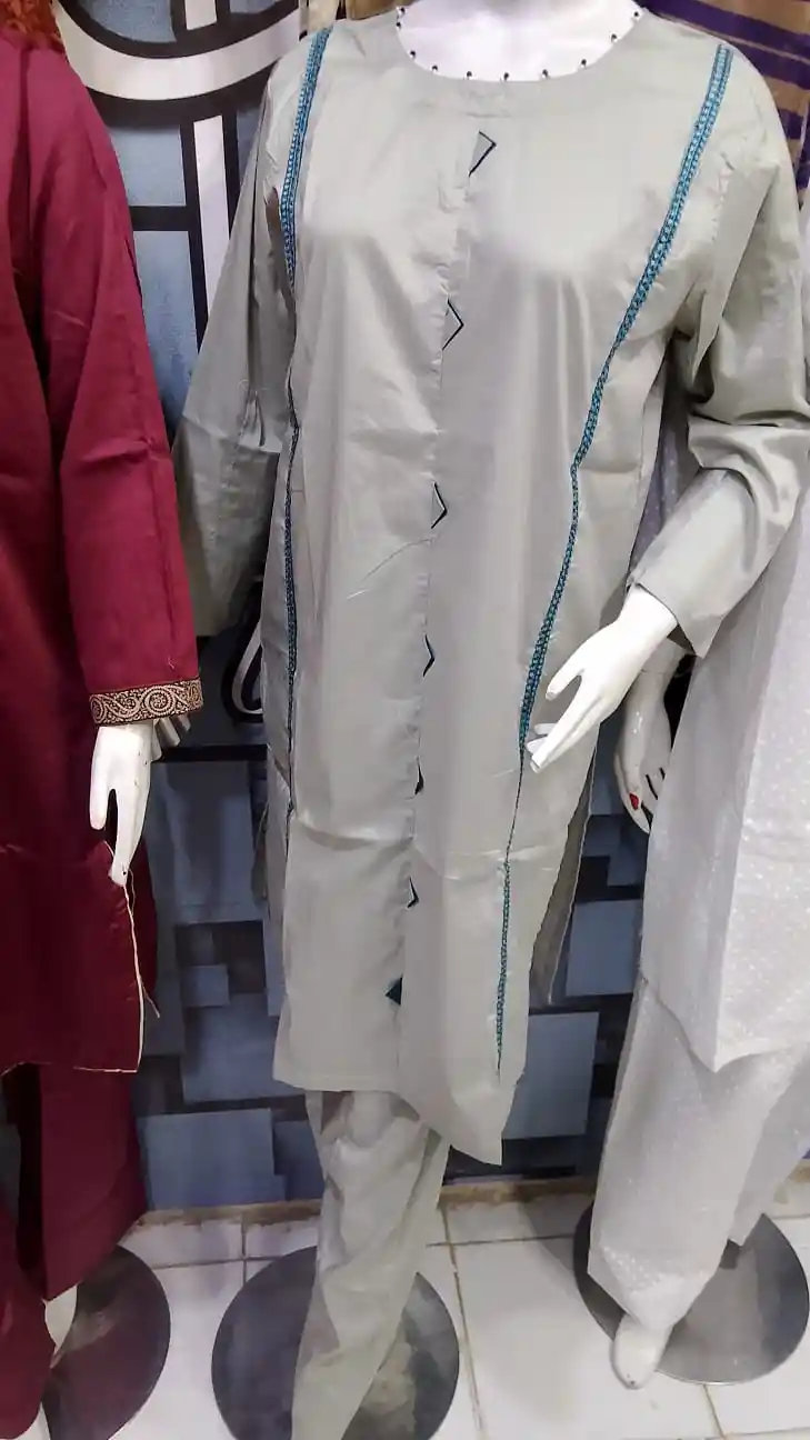 Lady best quality 2 and 3 PCs suits 🛍️ - Image 2