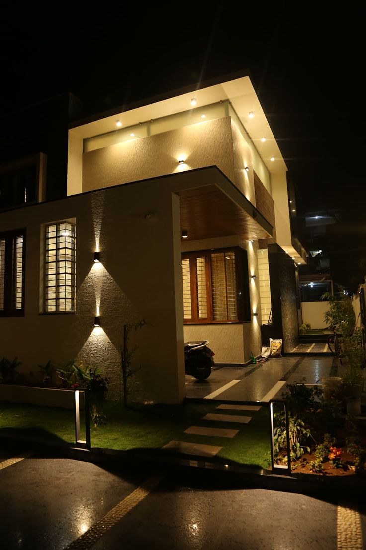Exterior View Angle