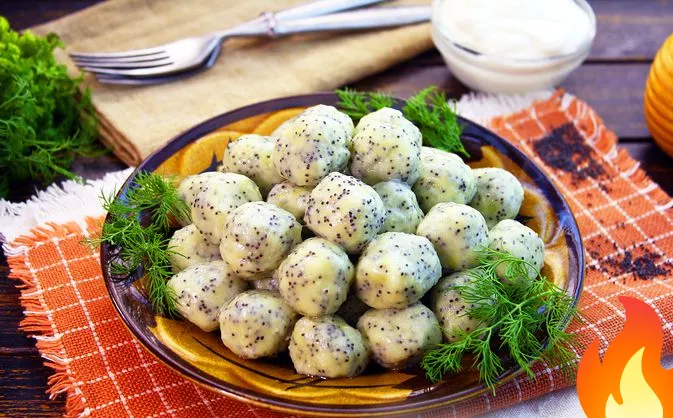 Фото Ленивые картофельные вареники с маком