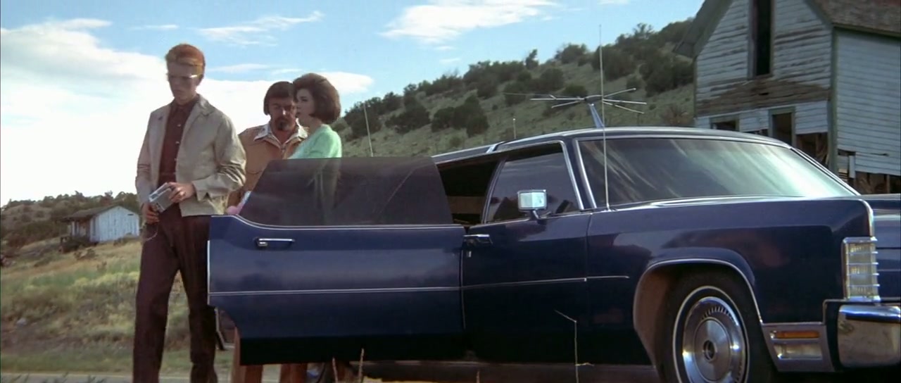 The Man Who Fell to Earth Screenshot