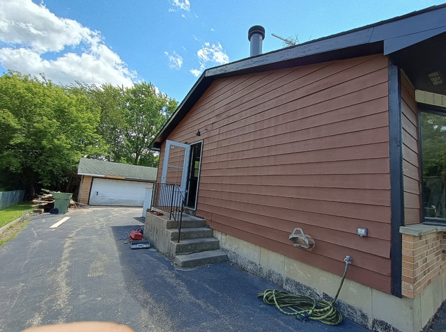 Newly painted walls and trim by Racine Painting