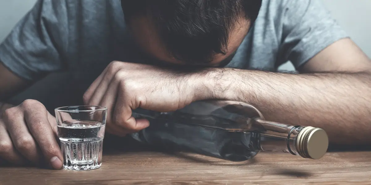 Alcoolul excesiv afectează funcția cognitivă a elevilor