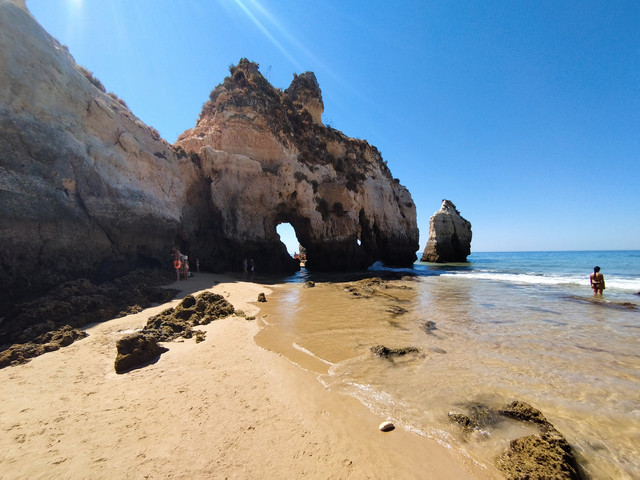 Jueves 13 Agosto. Playa Os tres irmaos, Ponta da Piedade y Ferragudo. - Algarve y algo mas (6)