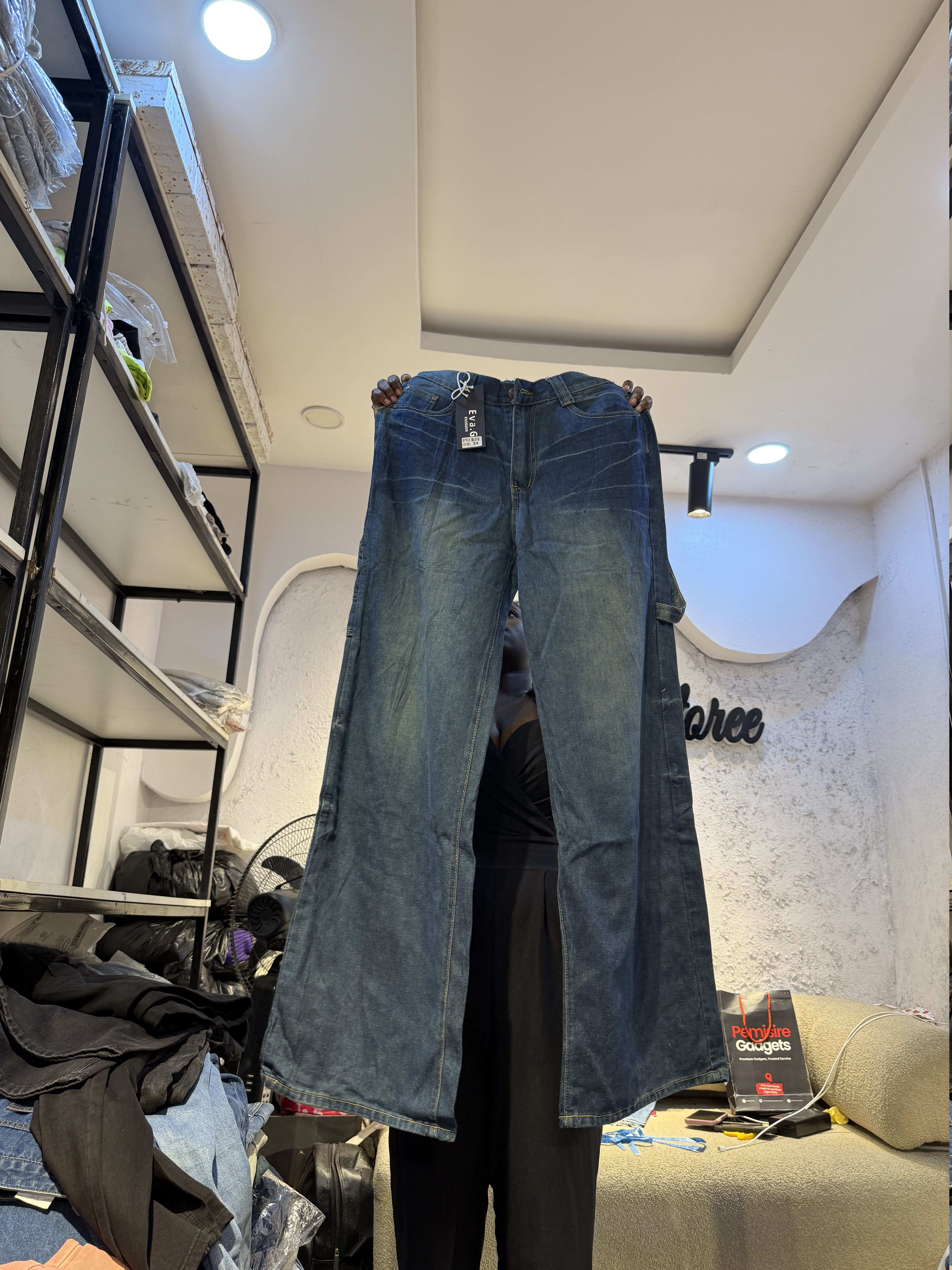 Waist 30