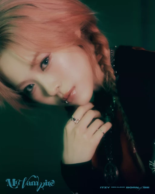 ryu jin itzy 1310420