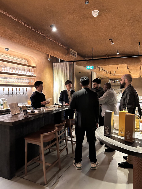 株式会社STANDAGE UK pic5.jpg