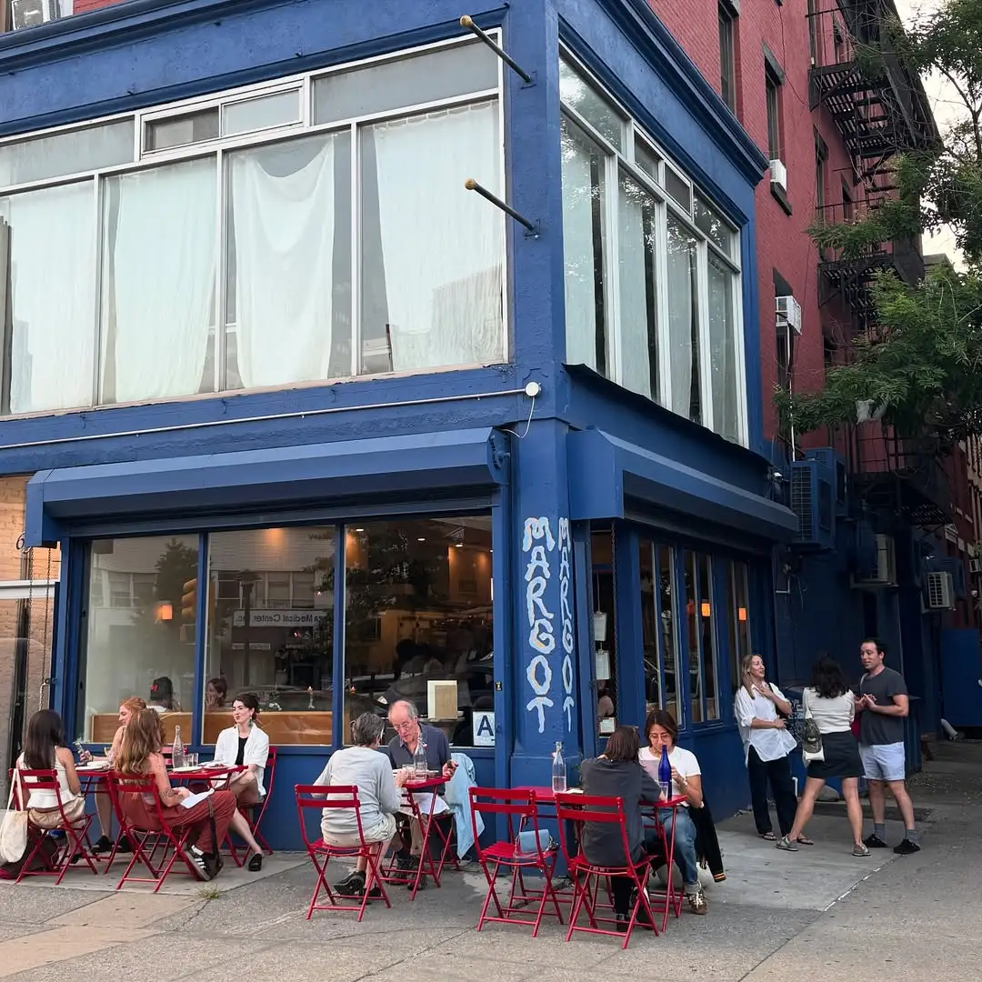 Blue Facade Beckons in Brooklyn Eatery