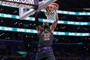 LeBron James Weighs Multiple Free Agency Paths
