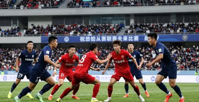 联赛争冠关键战前瞻：一场定走势，谁能笑到最后