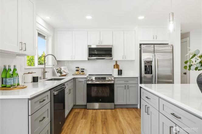 Luxury gourmet kitchen renovation
