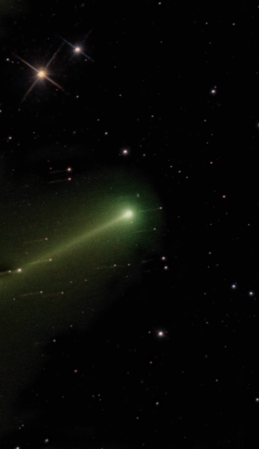 Cometa 220P McNaught presentación 2026