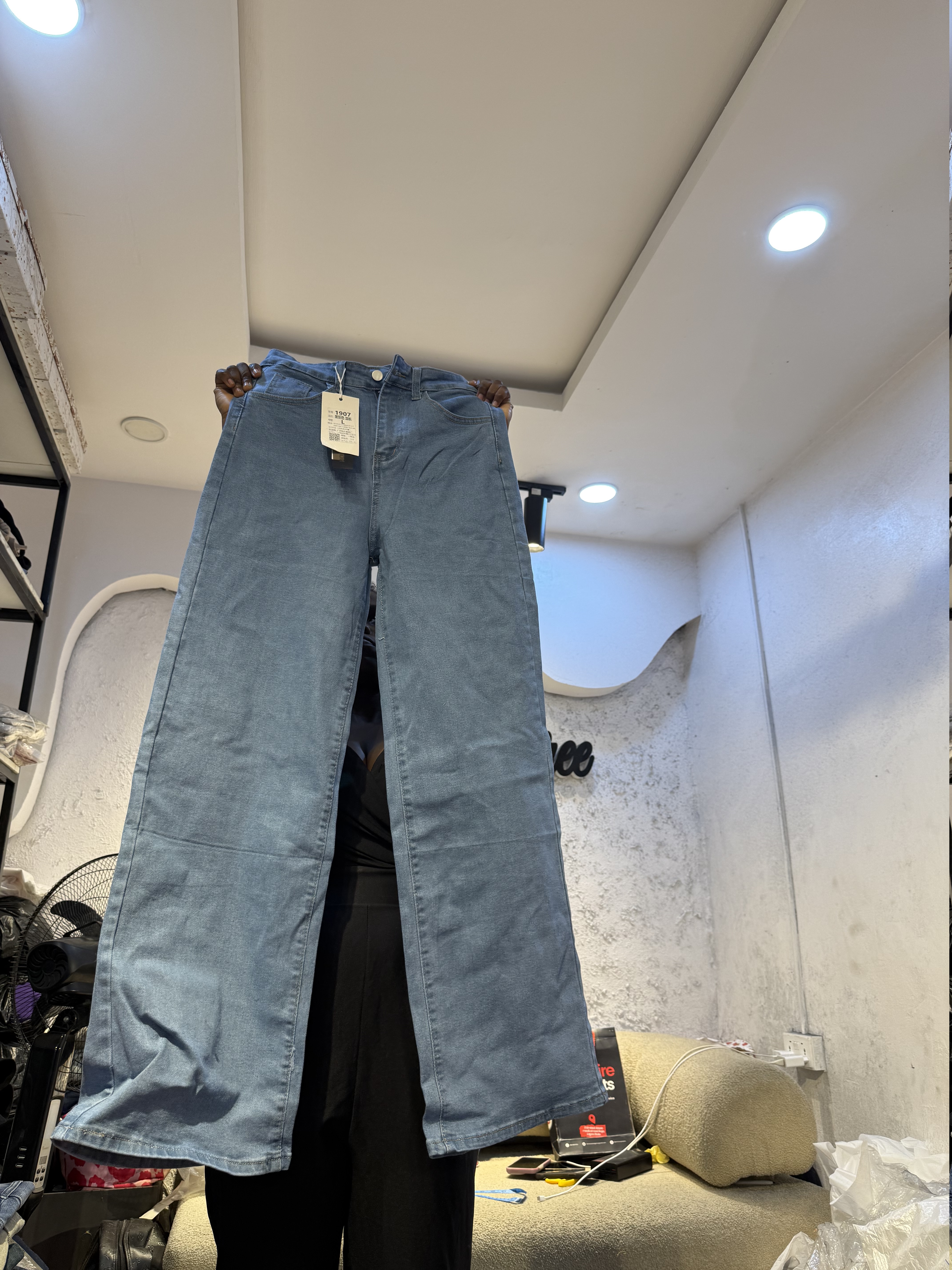 Waist 30