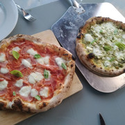 https://i.ibb.co/68YYsgq/pizz1.jpg