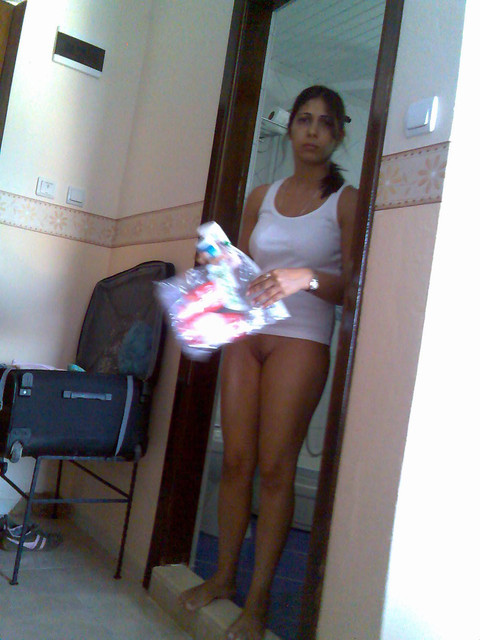 NRI-Wife-027.jpg