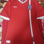 england-01-red2