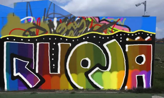 Graffiti artwork by Quiltoe