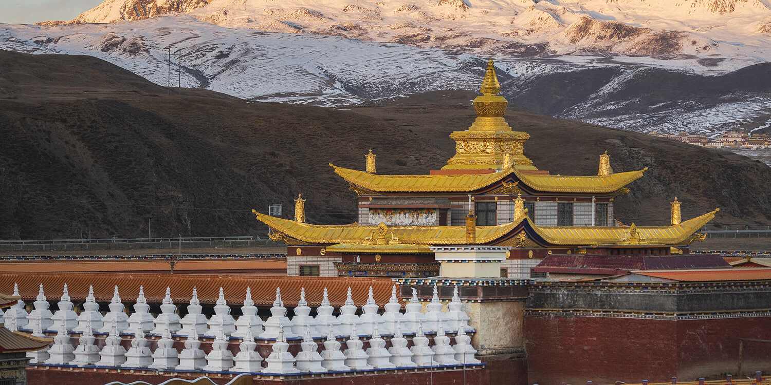 Tibetan Plateau grasslands in Western Sichuan
