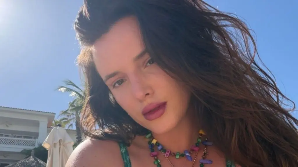 Bella Thorne Sizzles in Skimpy Bikini