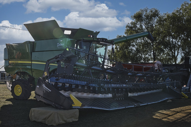 harvester1.jpg
