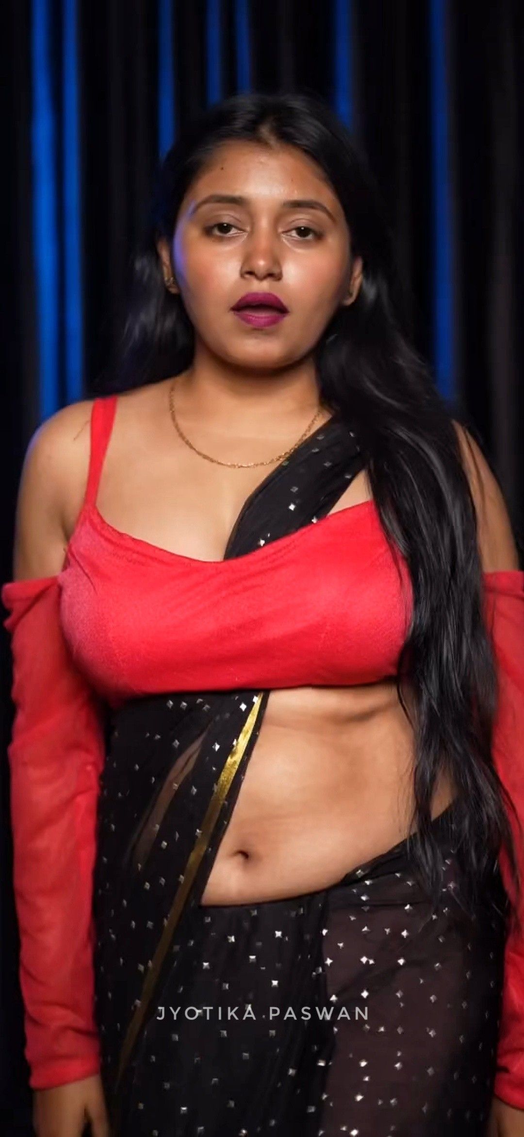 Desi Bhabi in Saree