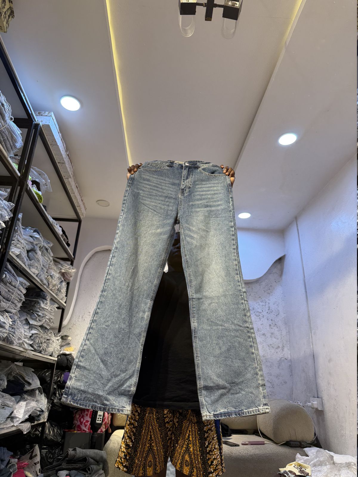 Waist 32