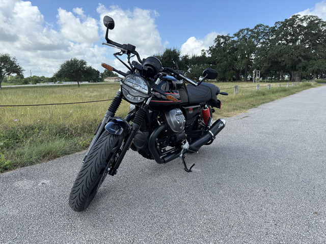 Guzzi-at-Independence