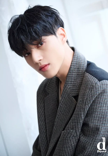 woo young ateez 1328973.webp