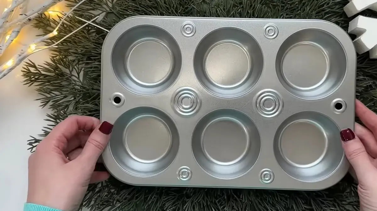 Reutilizați o tavă veche ca element decorativ în grădină