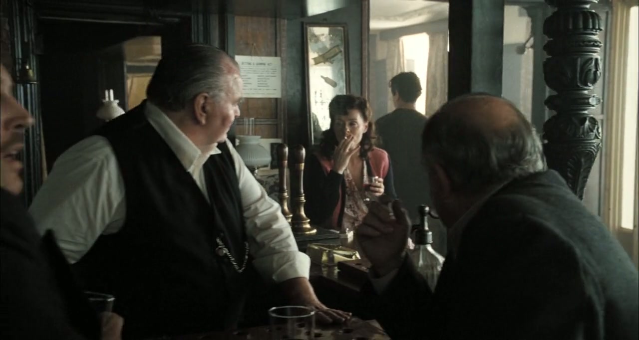 The Edge of Love Screenshot