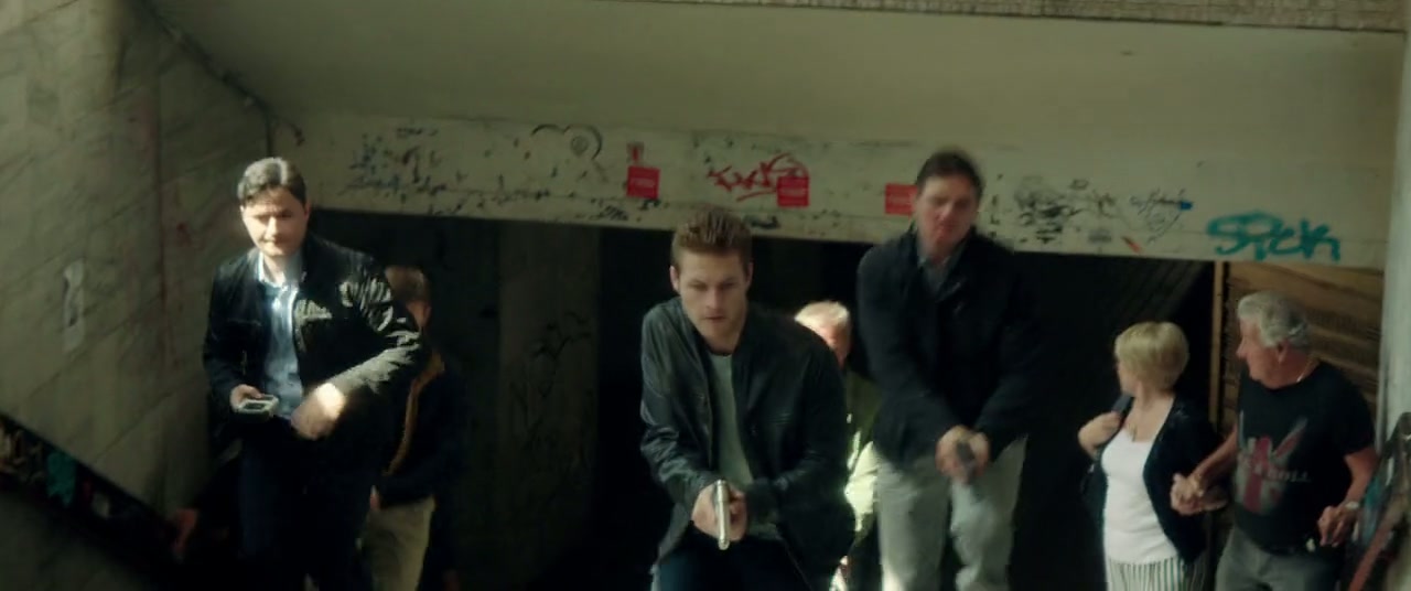 The November Man Screenshot