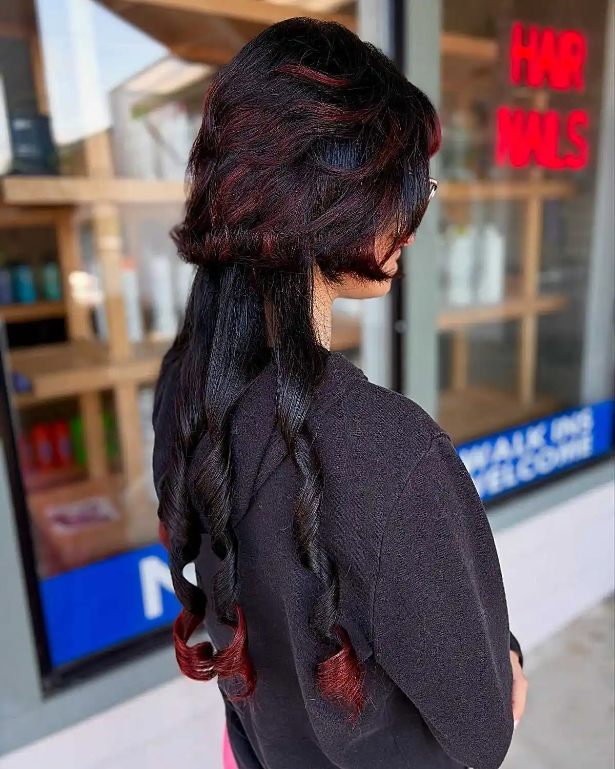 Trendy Jellyfish Haircuts for Long Hair: A Bold Statement in Hairstyling