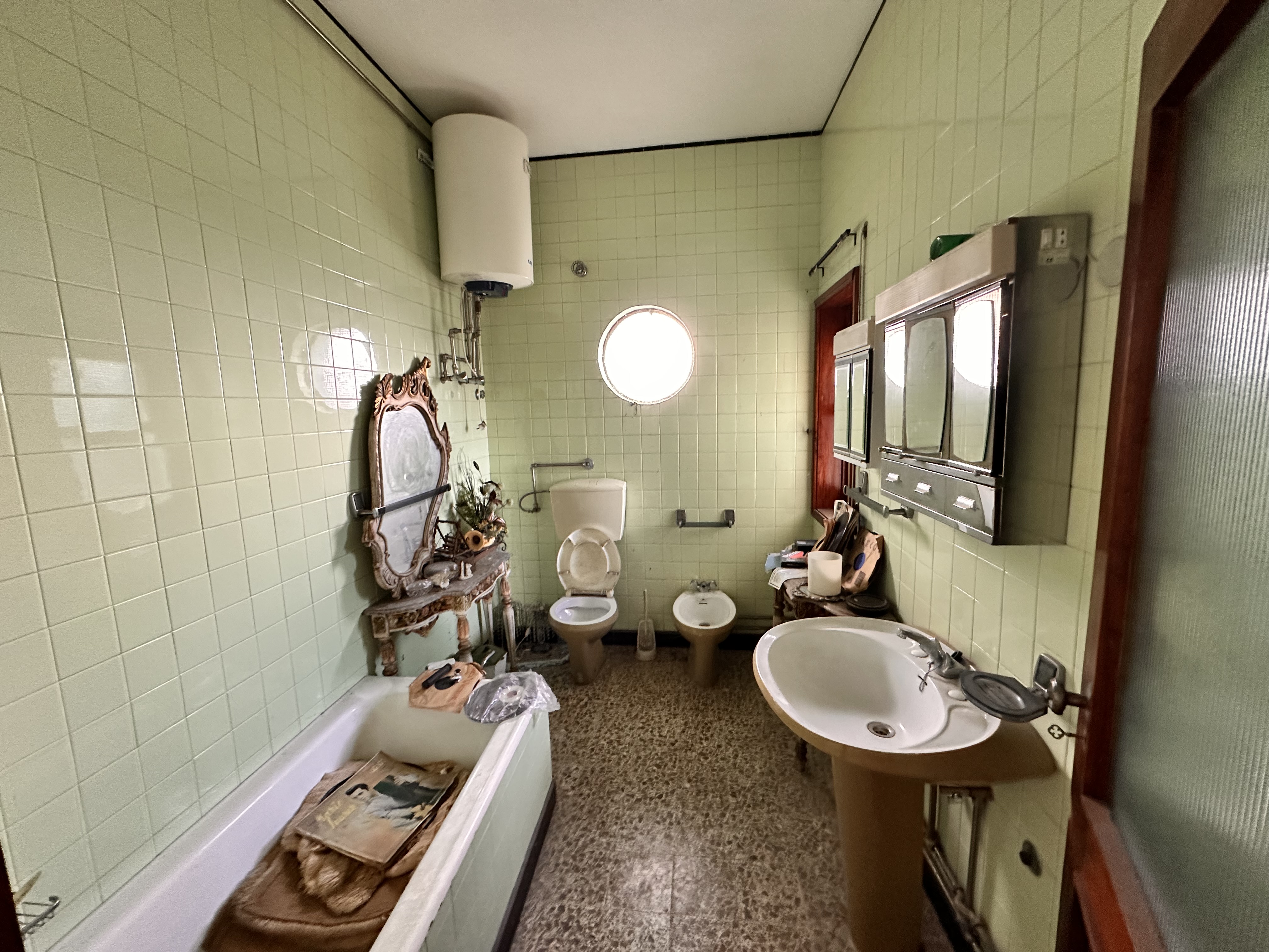 WC 1 