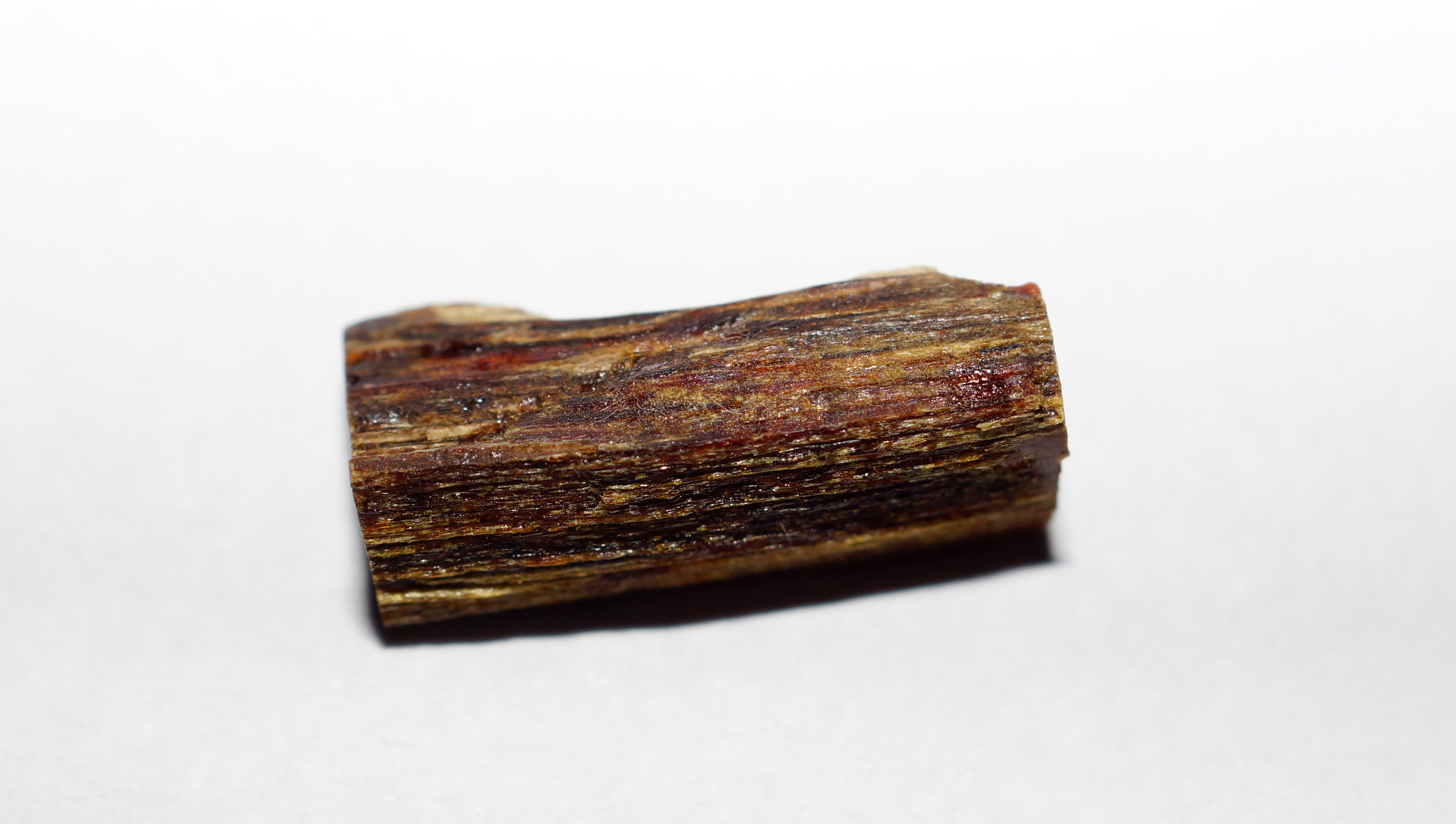 [Ouddict.com] Oud Wood