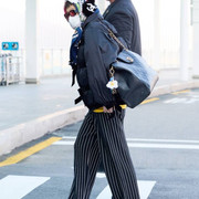 지드래곤, 샤넬 공방 컬렉션 참석 차 뉴욕行... "비행기 착륙한 줄 알았다"는 감탄 속 'GD 장르' 패션 완성