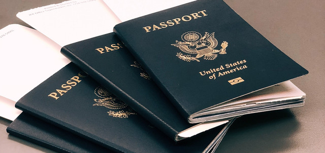 Immigration-To-Canada.jpg
