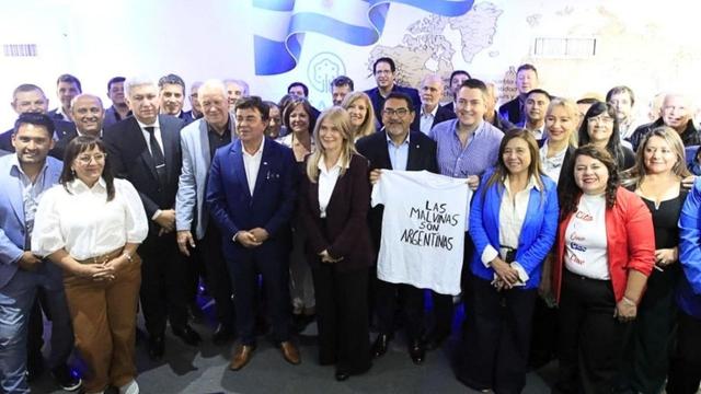 Perez FAM Malvinas