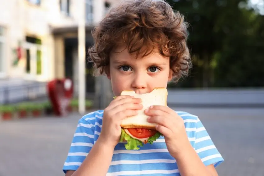 Câtă pâine e sănătoasă pentru copii și ce fel ar trebui să consume, conform avertismentului unui medic